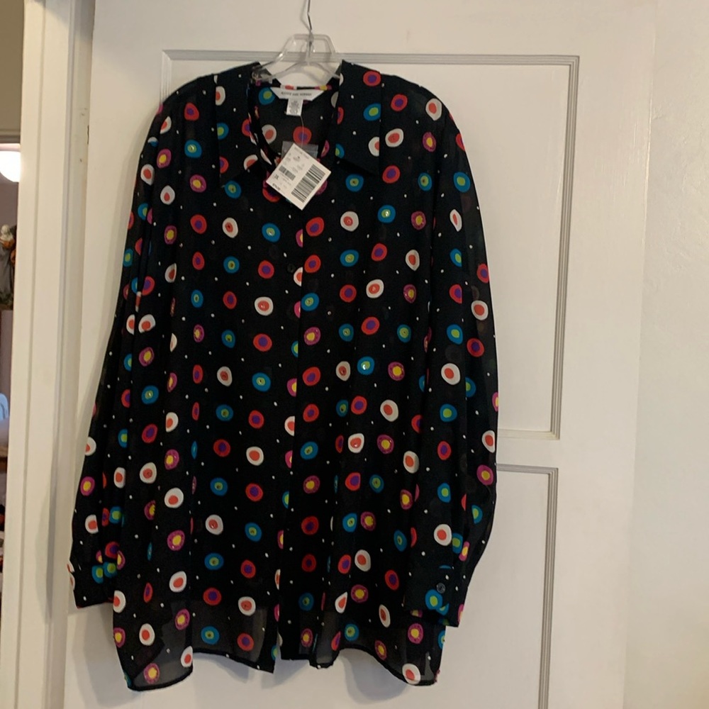 Black multi color NWT 2 piece tank top and outer blouse